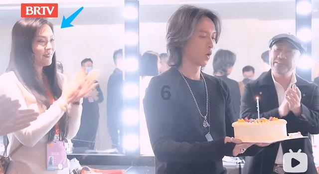 内裤可以和衣服一起放洗衣机洗吗?-专业问答网站